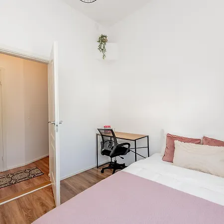 Suur-posti Centre Apartment *