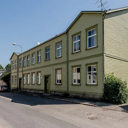 Suur-posti Centre * Parnu